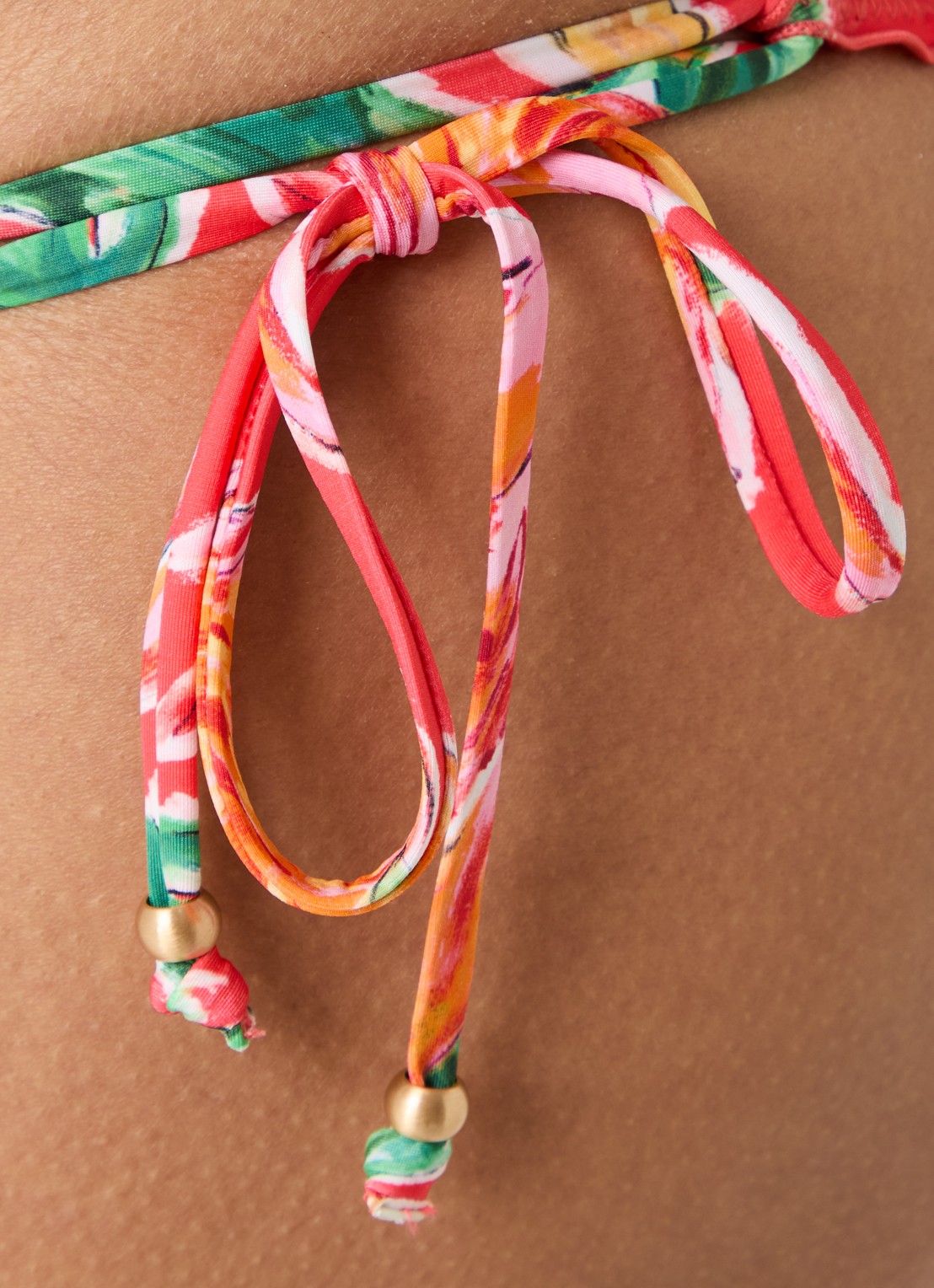 Seafolly Brazilian bikinislip met bloemenprint - detail 5 koraalrood