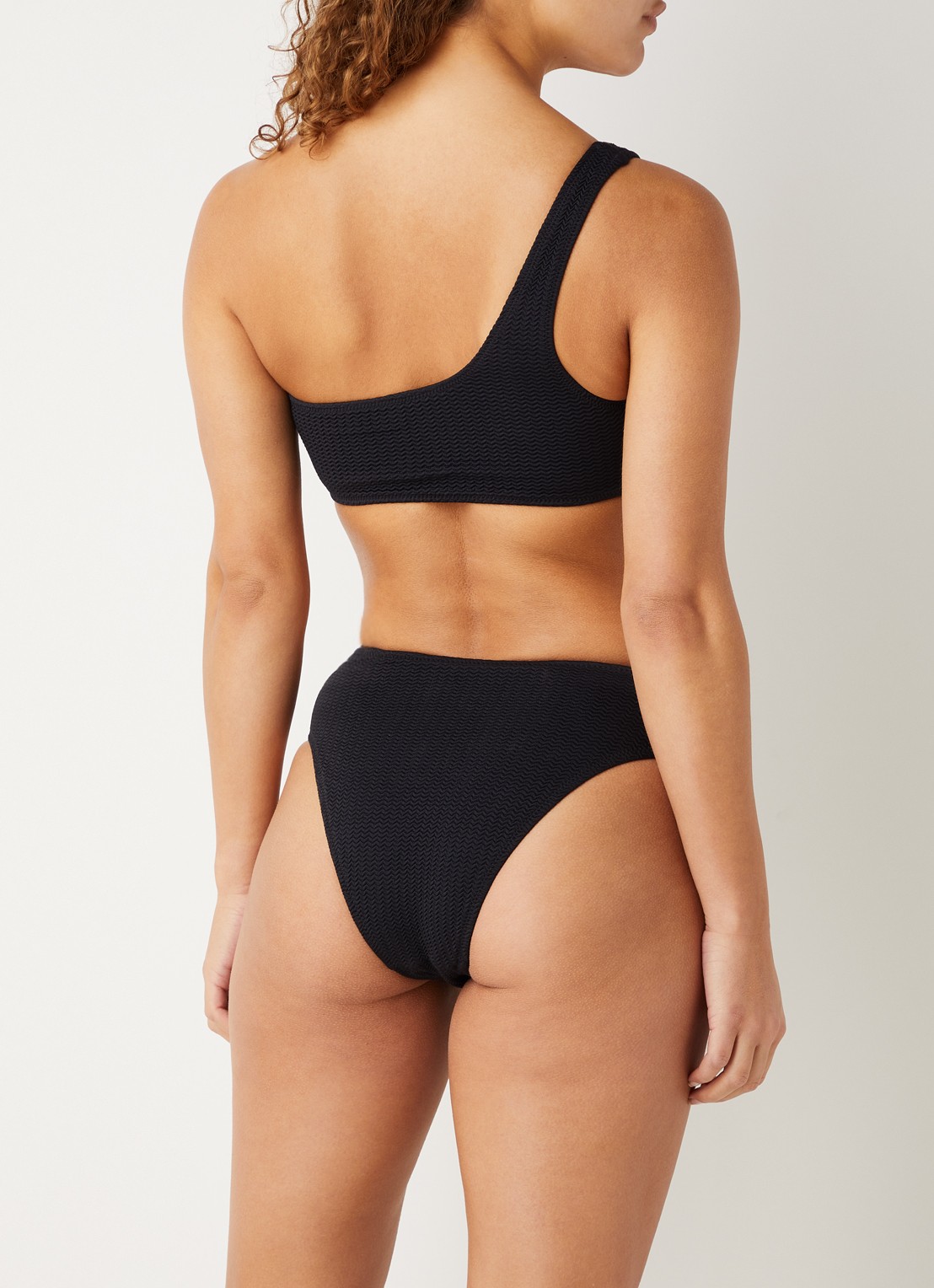 Seafolly Sea Dive high waisted brazilian bikinislip met structuur - achterkant zwart