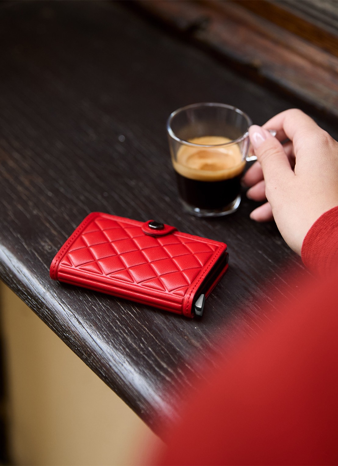 Secrid Miniwallet+ pasjeshouder van leer - detail 5 rood