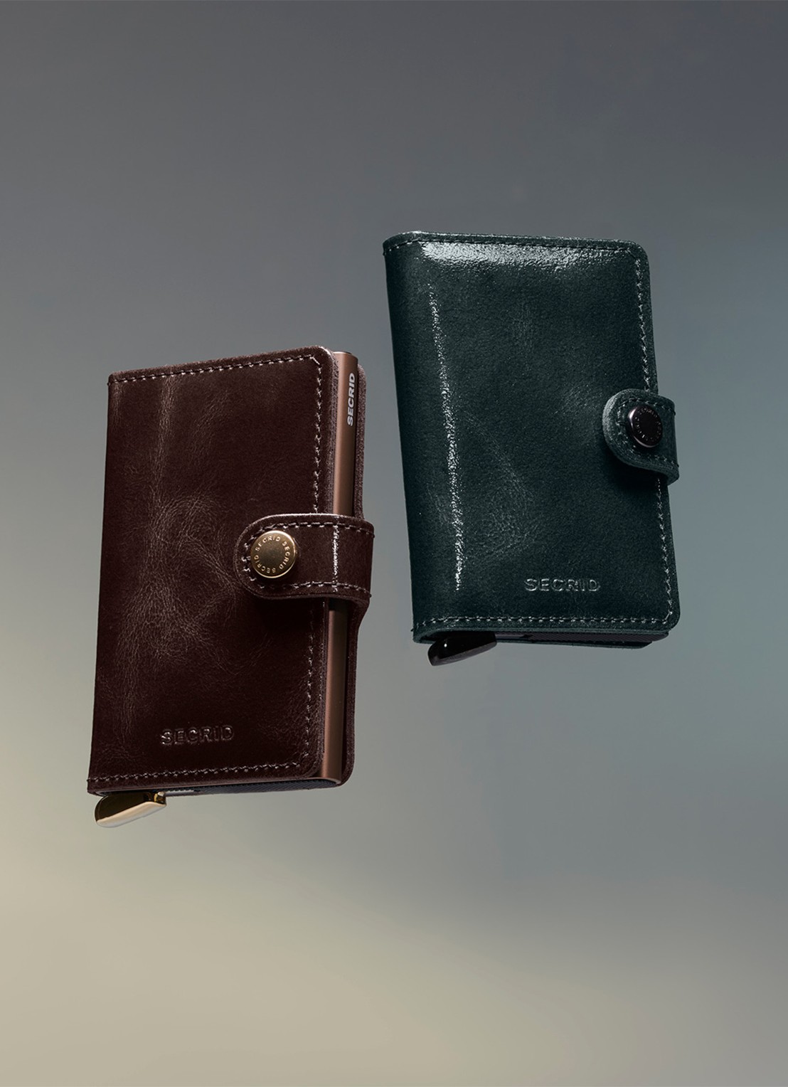 Secrid Miniwallet+ pasjeshouder van leer - detail 7 zeegroen