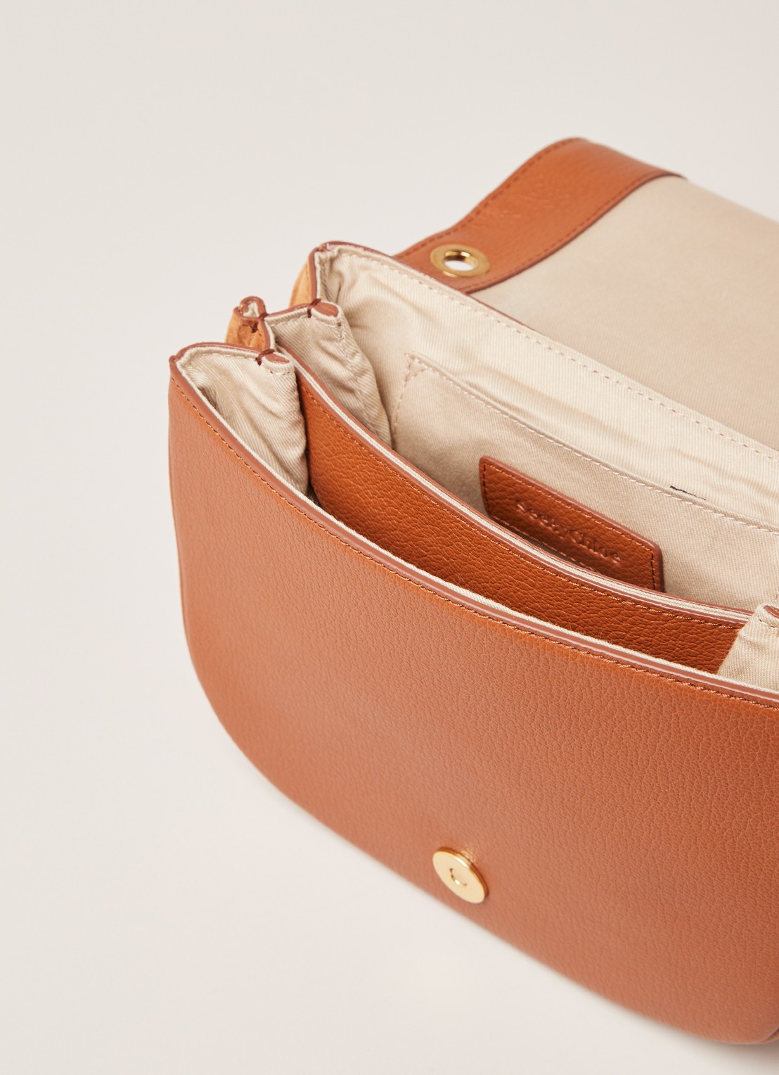 See By Chloé Hana Medium crossbodytas van leer - detail 2 cognac