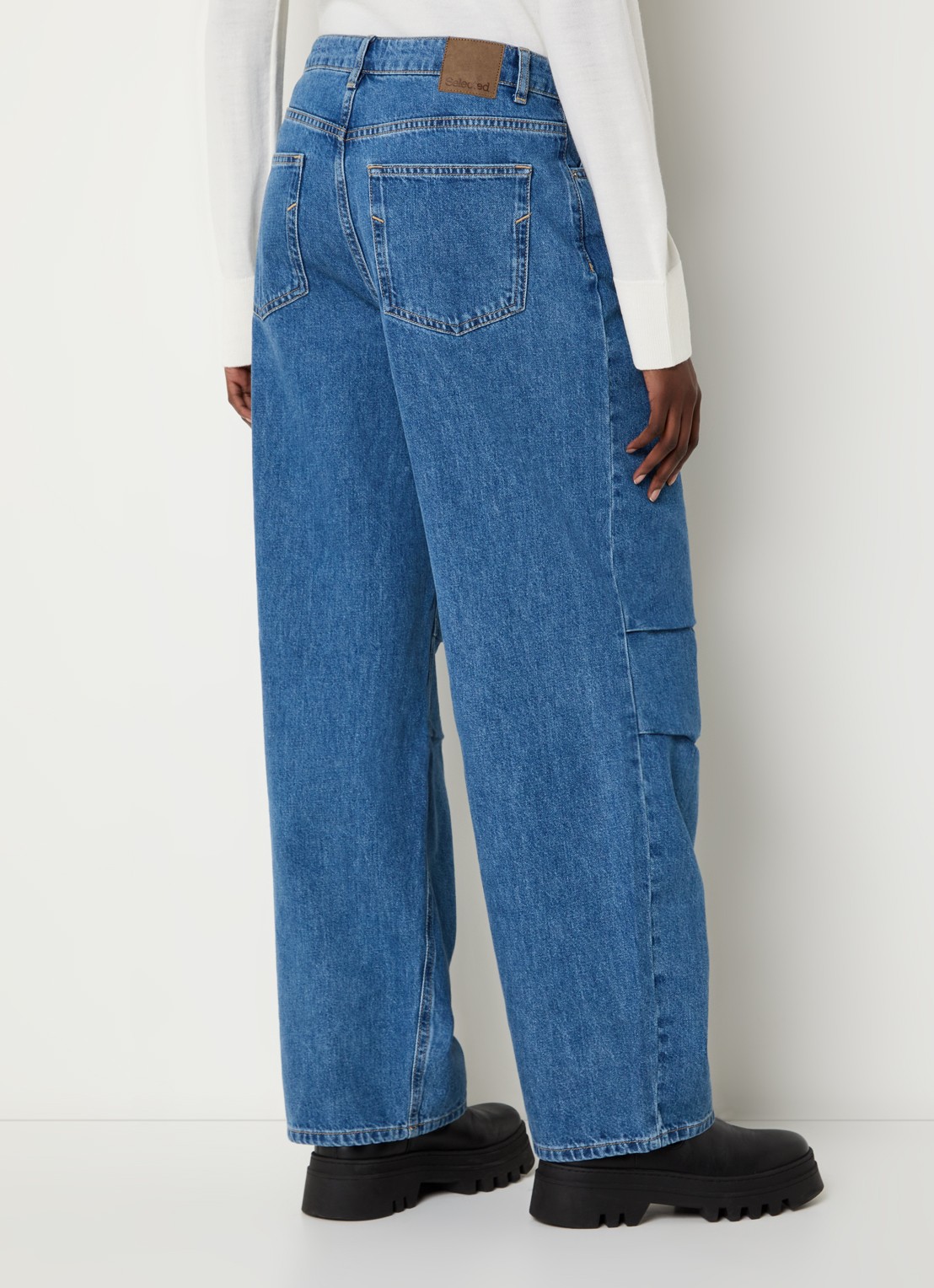 Selected Agathe high waisted loose fit jeans met medium wassing - achterkant indigo