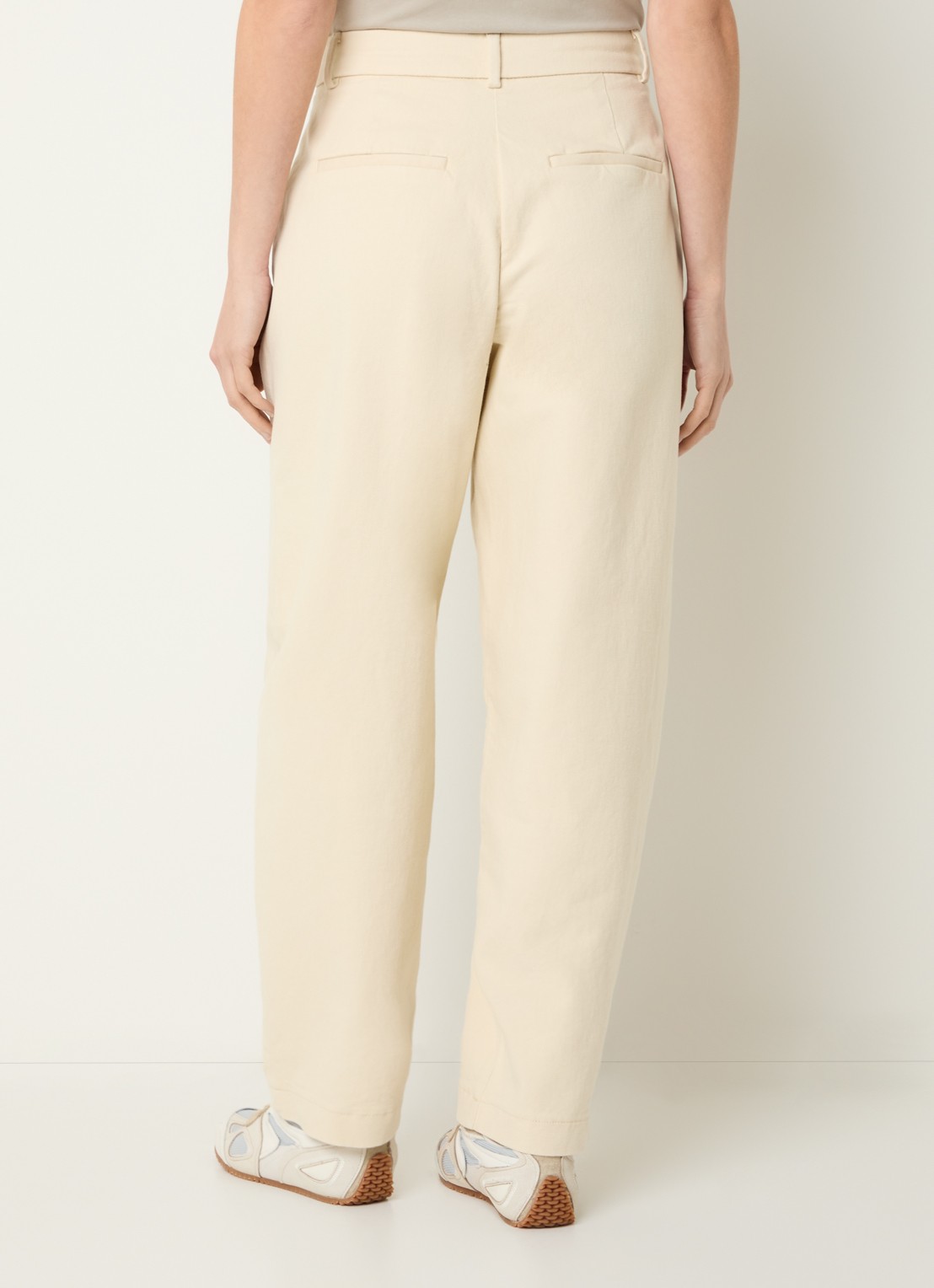 Selected Alma mid waist tapered fit broek met steekzakken - achterkant 3 creme