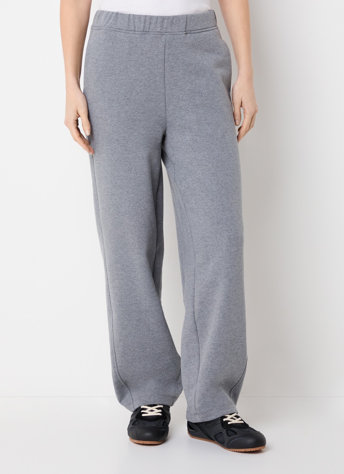 Selected Ari Gia high waist loose fit joggingbroek met elastische band en steekzakken - detail 3 grijsmele