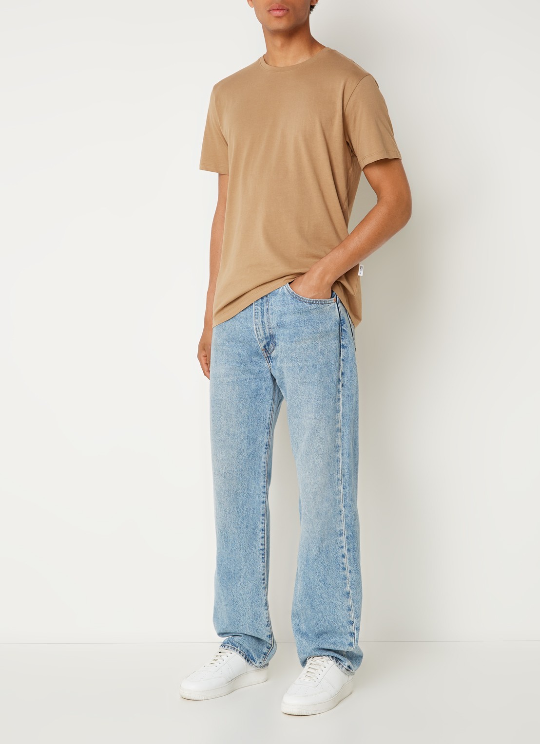 Selected Aspen T-shirt van  katoen - voorkant 4 camel