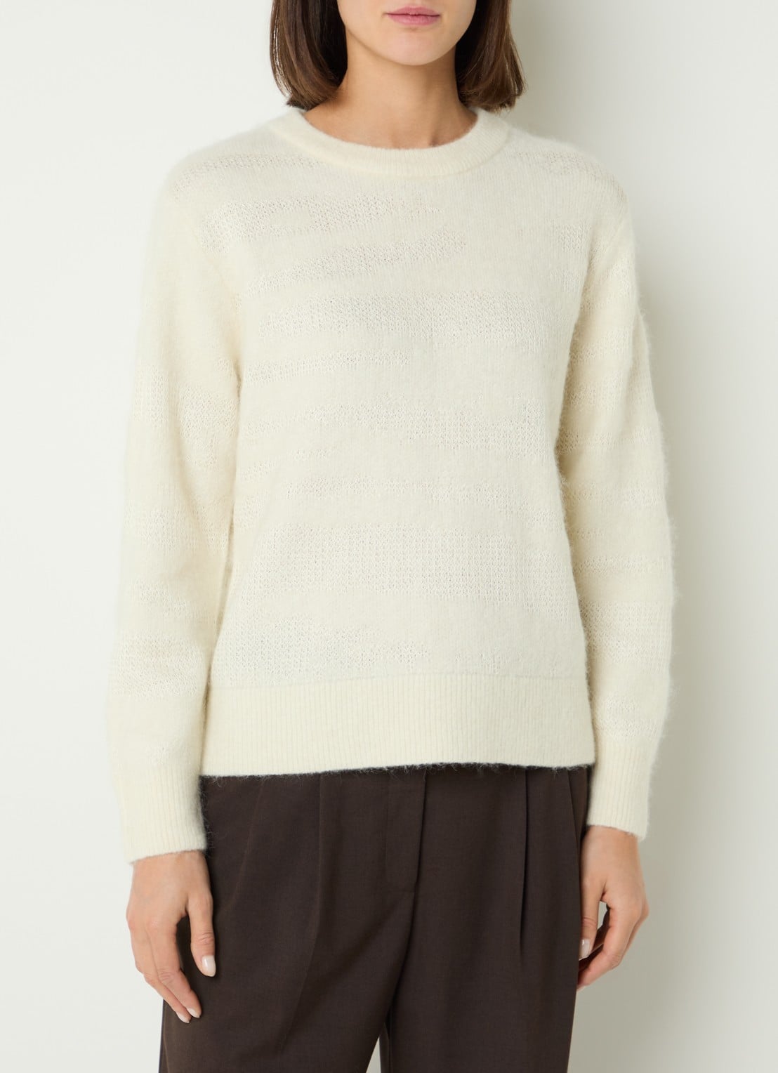 Selected Billie fijngebreide trui in alpaca wolblend - detail ivoor