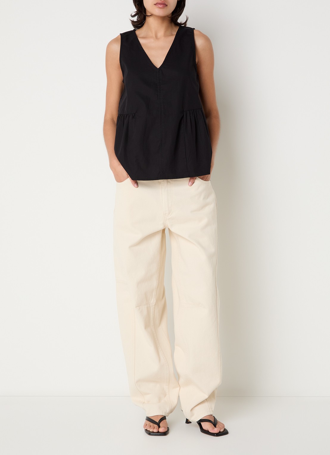 Selected Blair top met V-hals - voorkant 2 zwart