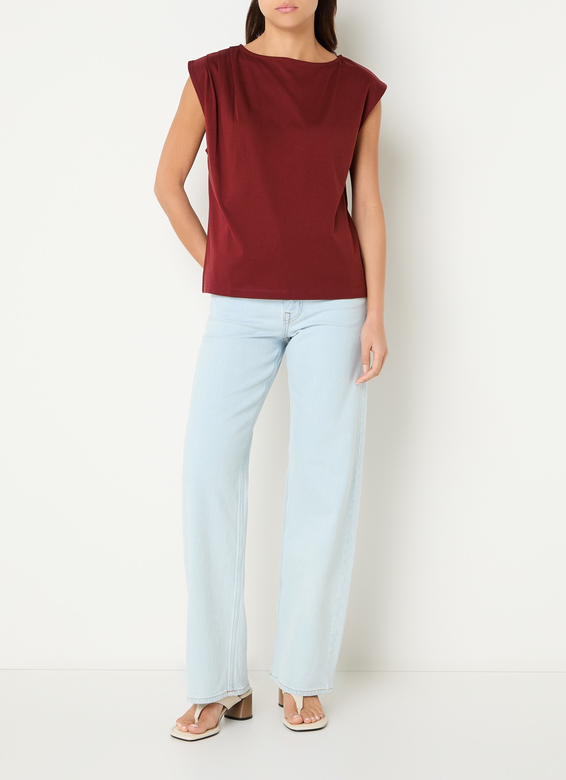 Selected Calli mouwloze top met plooidetail - voorkant 4 roestbruin