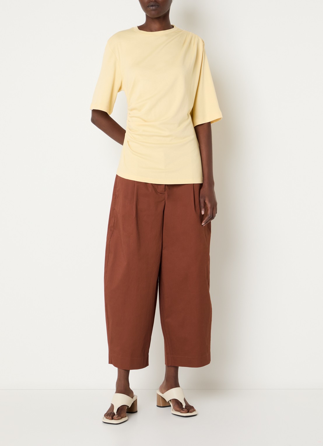 Selected Carmen high waist wide fit cropped broek met steekzakken - voorkant 2 steenrood
