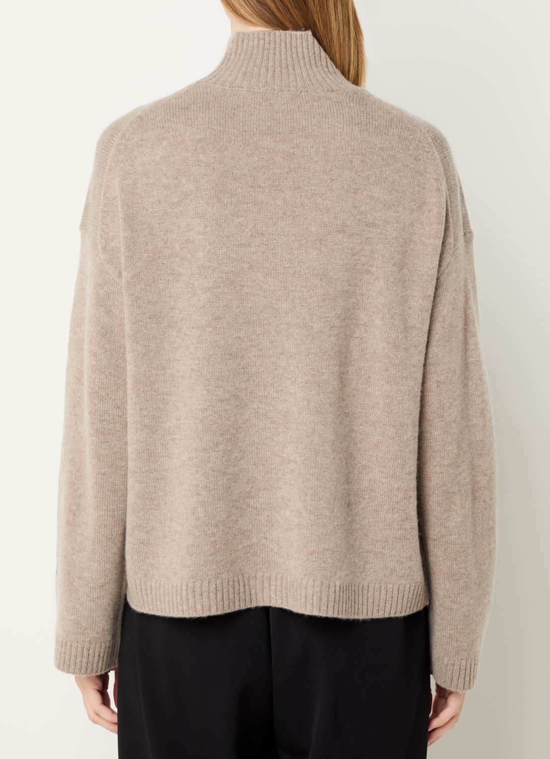 Selected Cille grofgebreide trui in kasjmierblend met opstaande kraag - achterkant beige
