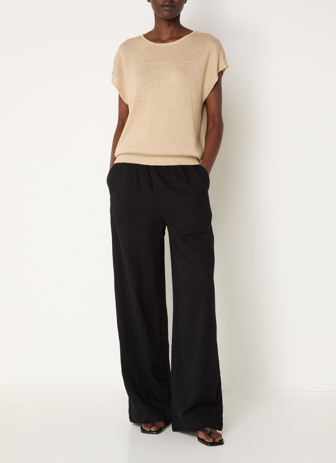 Selected Fannie high waist loose fit chino met steekzakken - voorkant 4 zwart