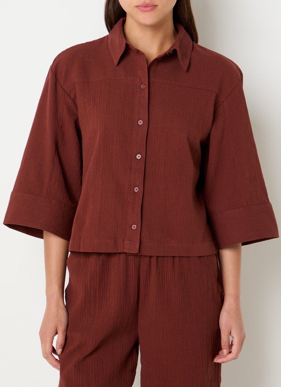 Selected Finnie blouse in linnenblend - detail donkerrood