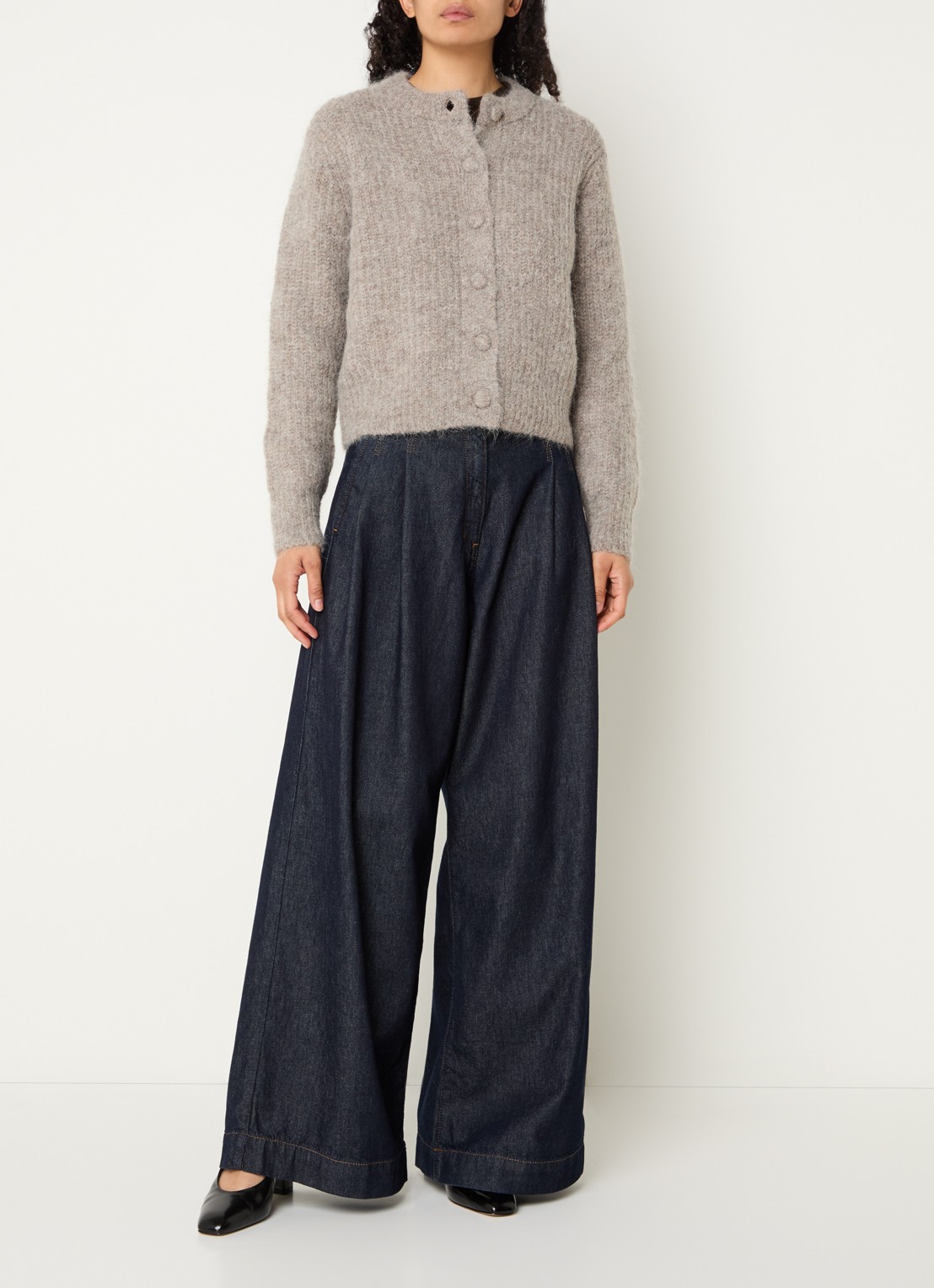 Selected Gabriella grofgebreid vest in wolblend met ronde hals - voorkant 2 grijs