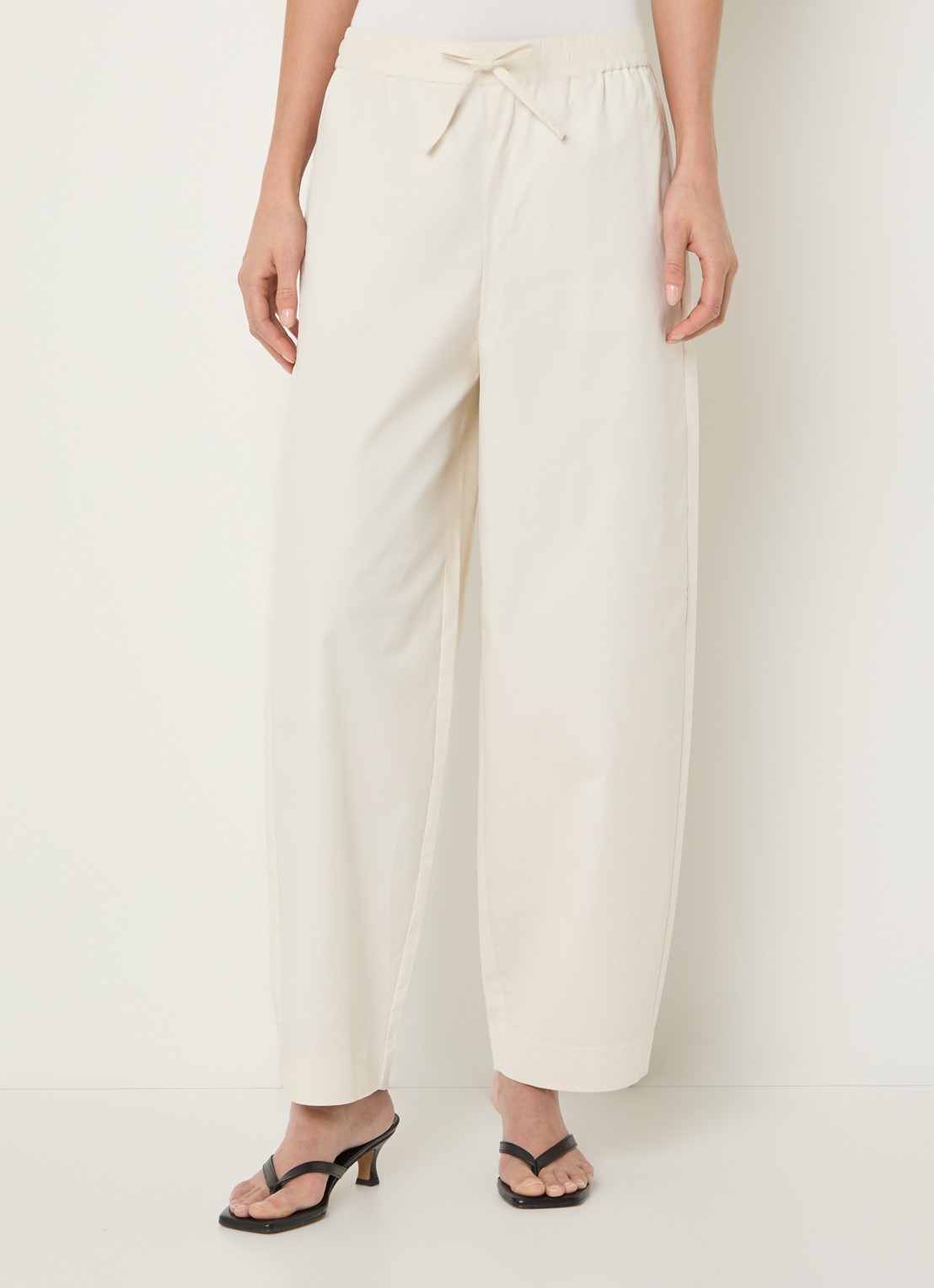 Selected High waist wide fit broek met steekzakken - detail 3 creme