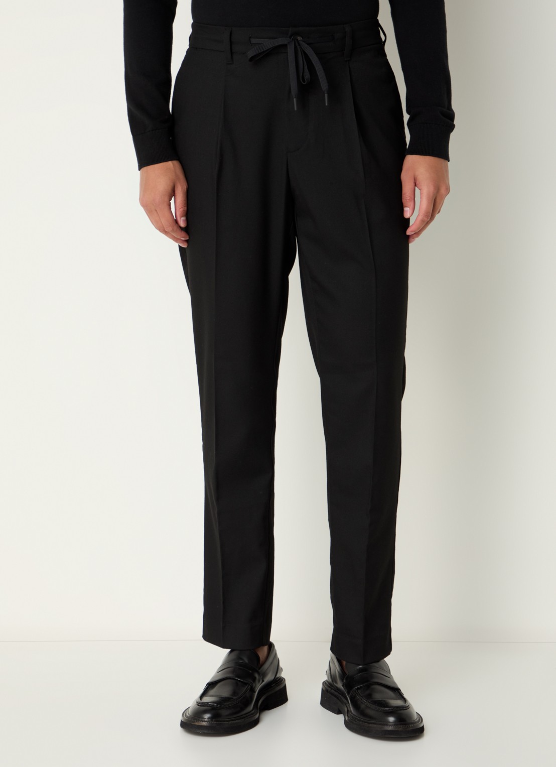 Selected Leroy tapered fit pantalon met steekzakken - detail zwart