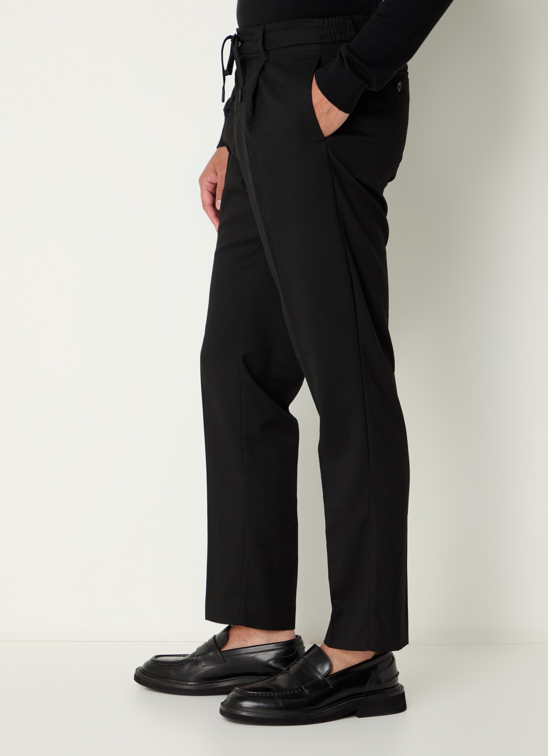 Selected Leroy tapered fit pantalon met steekzakken - detail 2 zwart