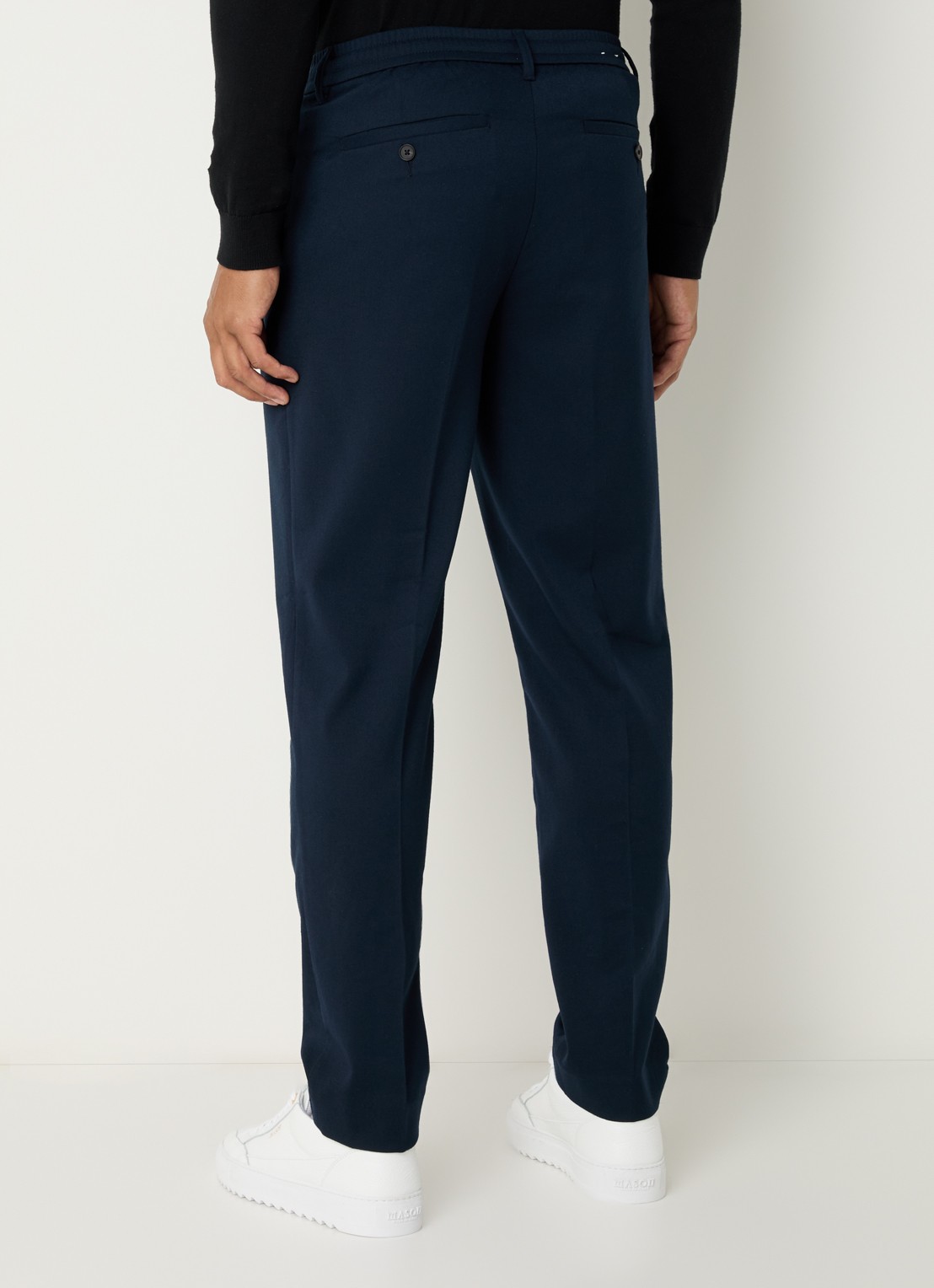 Selected Leroy tapered fit pantalon met steekzakken - achterkant donkerblauw
