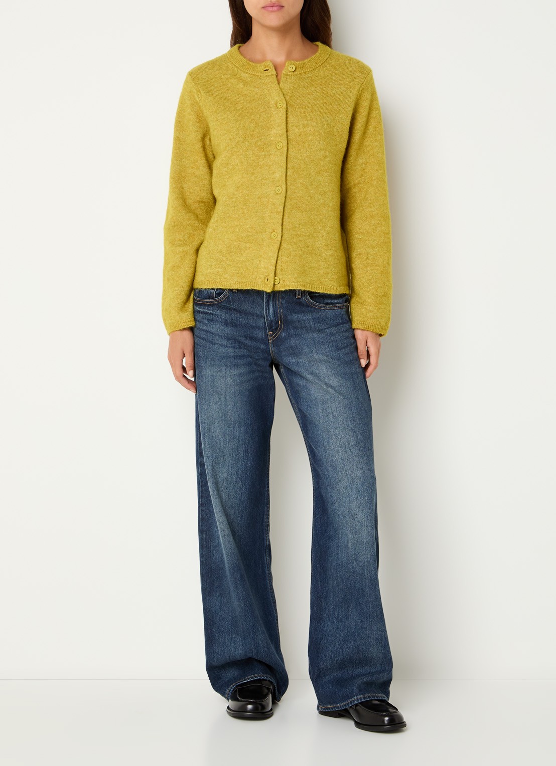 Selected Lulu fijngebreid vest in wolblend met ronde hals - voorkant 4 groen