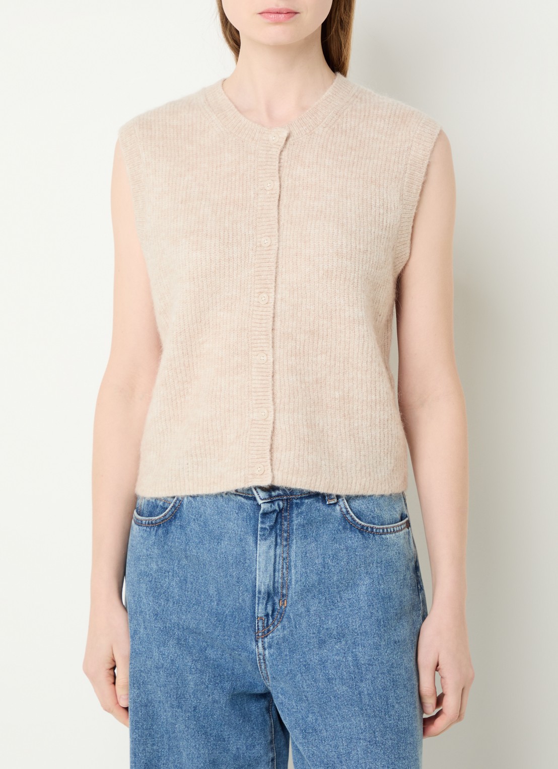 Selected Lulu grofgebreid gilet van alpaca wol - detail 3 beige