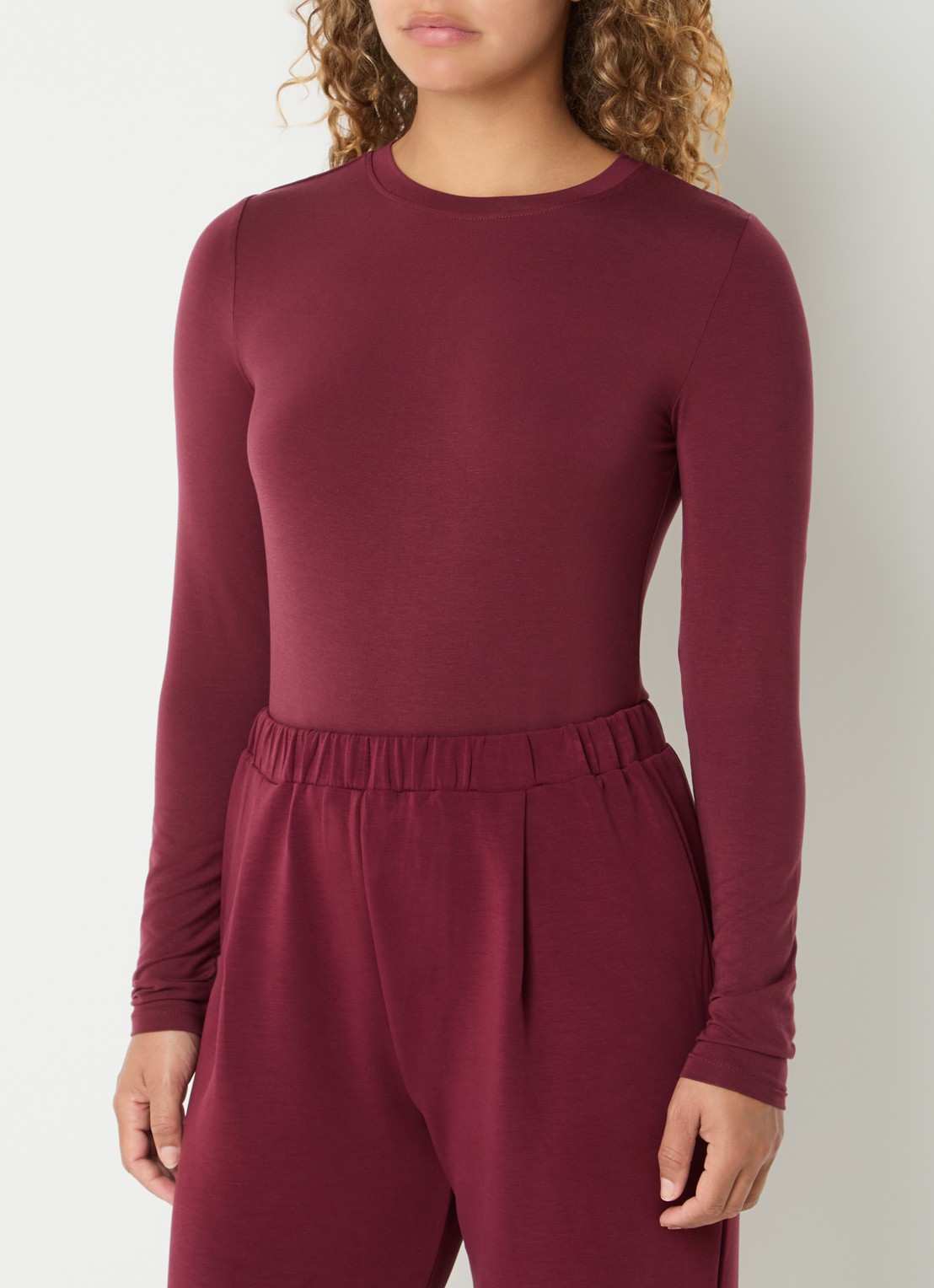 Selected Manja trui met ronde hals - detail bordeauxrood