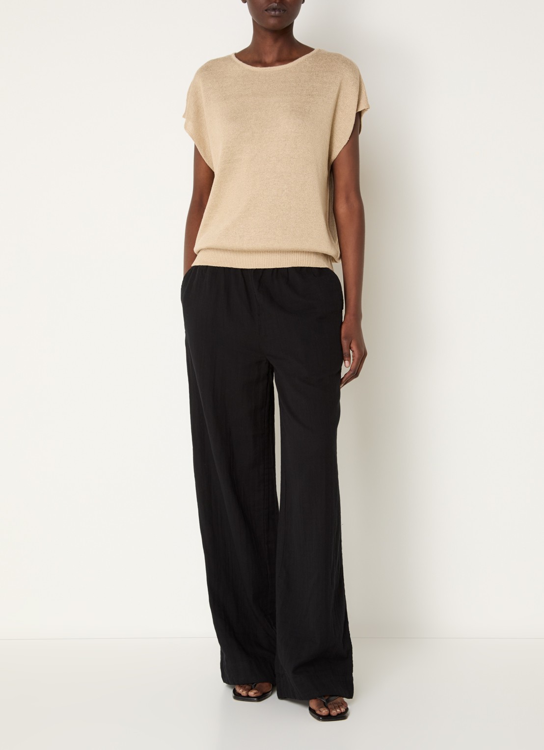 Selected Mia grofgebreide top in linnenblend met keyhole - voorkant 2 wit