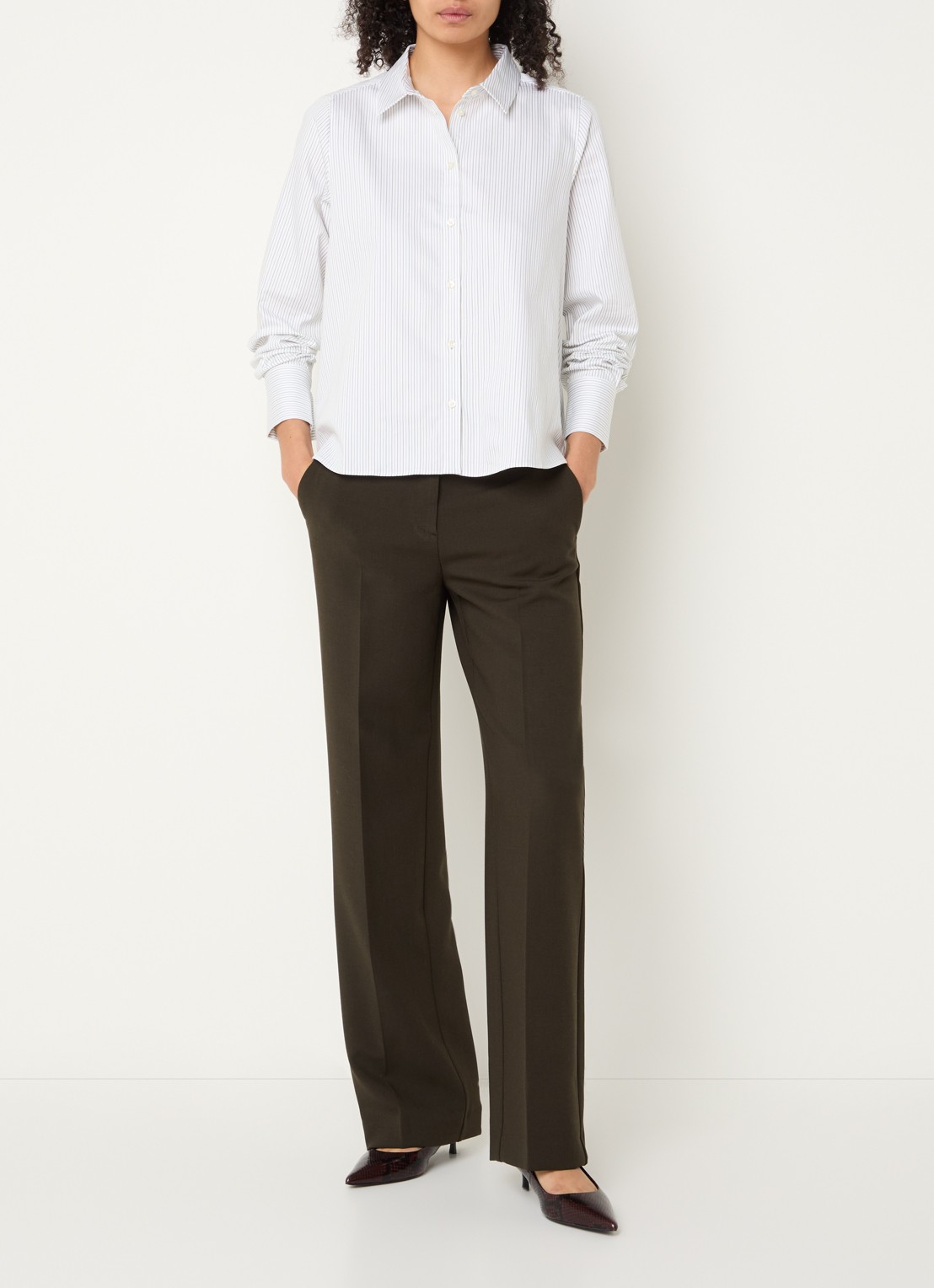 Selected Rita straight fit broek met steekzakken - voorkant 4 donkerbruin