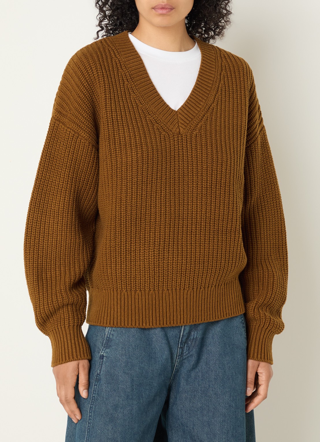 Selected Selma grofgebreide trui met V-hals - detail 4 cognac