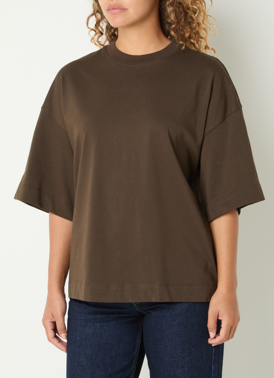 Selected T-shirt met ronde hals - detail 3 bronsgroen