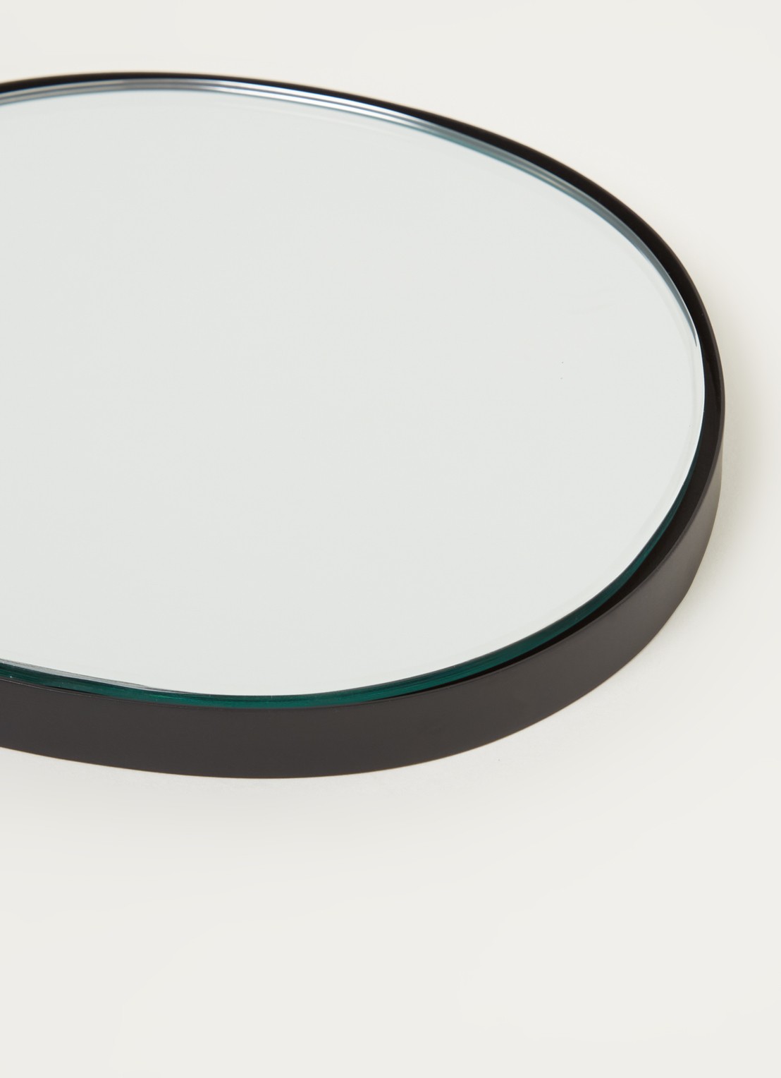 Serax A wandspiegel 20,5 cm  - detail 3 zwart