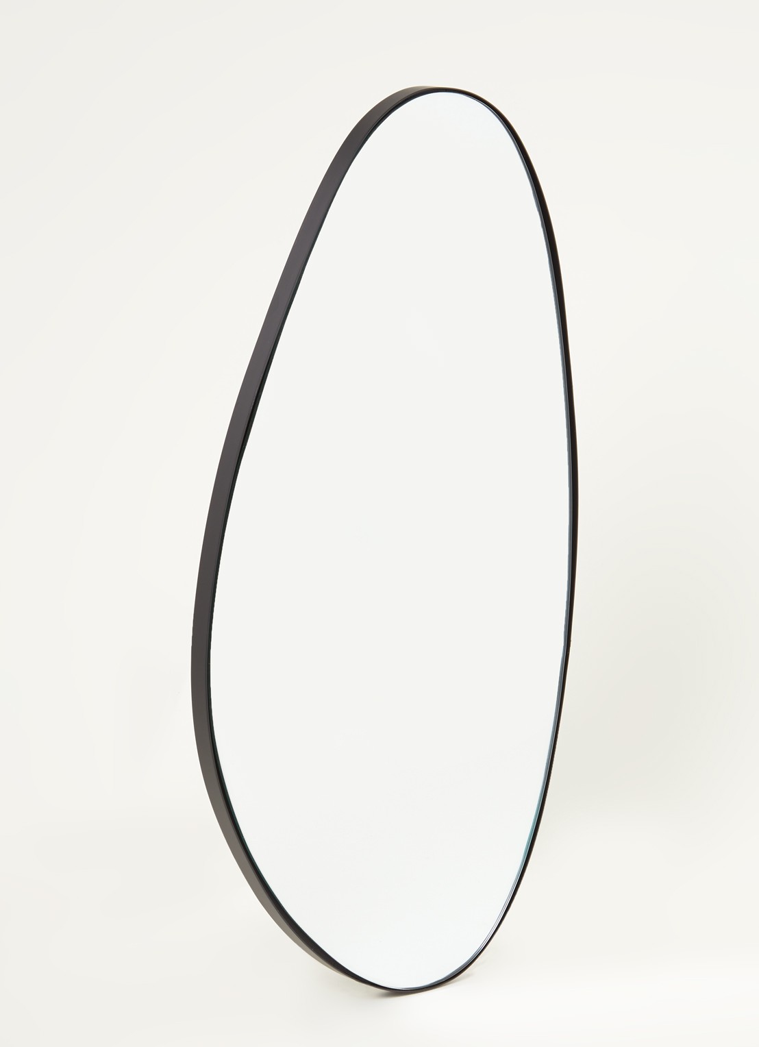Serax D wandspiegel 49 x 23 cm  - voorkant 3 zwart