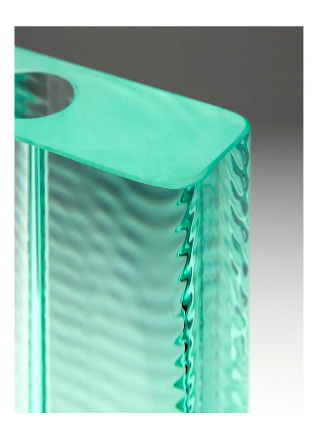 Serax Edu 3 by Ann Demeulemeester vaas 24 cm - detail 4 turquoise
