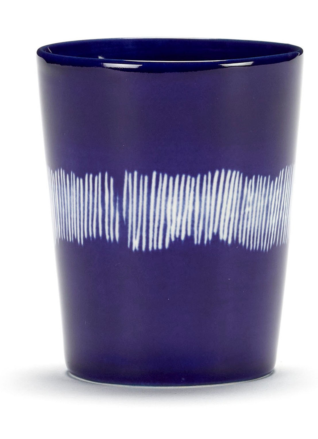 Serax FEAST Lapis Lazuli Swirl-Stripes theekop 33 cl - voorkant 4 donkerblauw