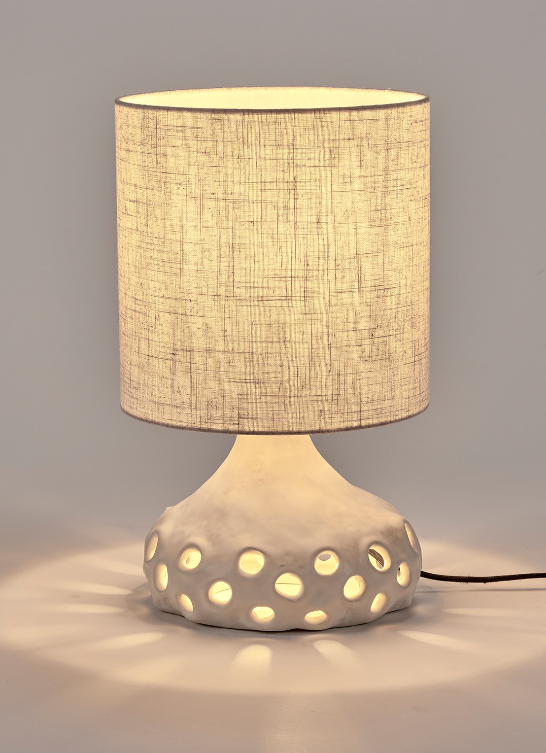 Serax Oya 01 tafellamp Ø 25 cm - voorkant 2 beige