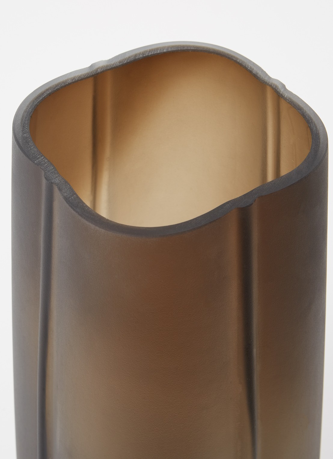 Serax Shapes vaas 40 cm - voorkant 2 donkerbruin