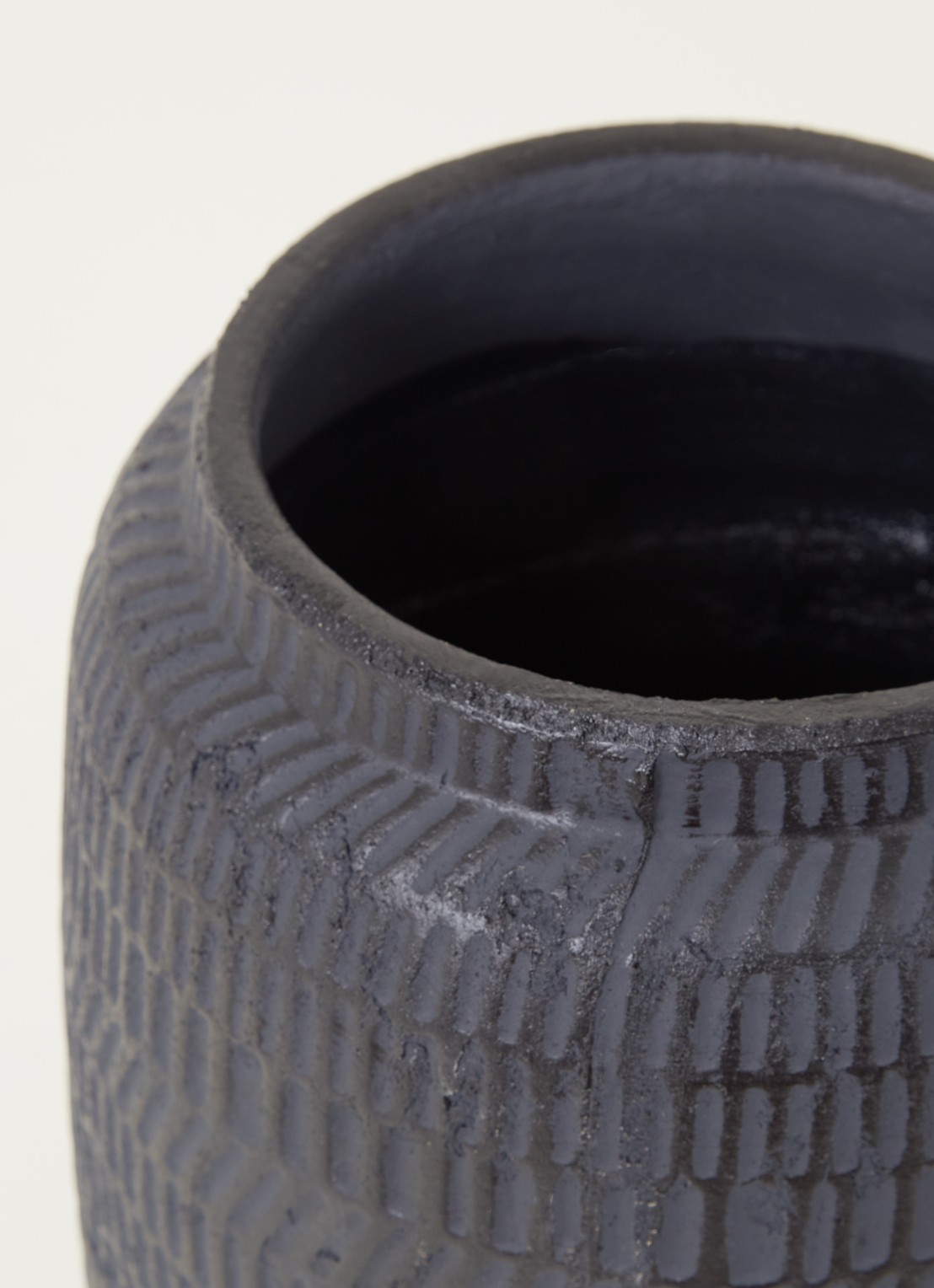 Serax Sierpot M van aardewerk voor binnen Ø20 cm - voorkant 2 zwart