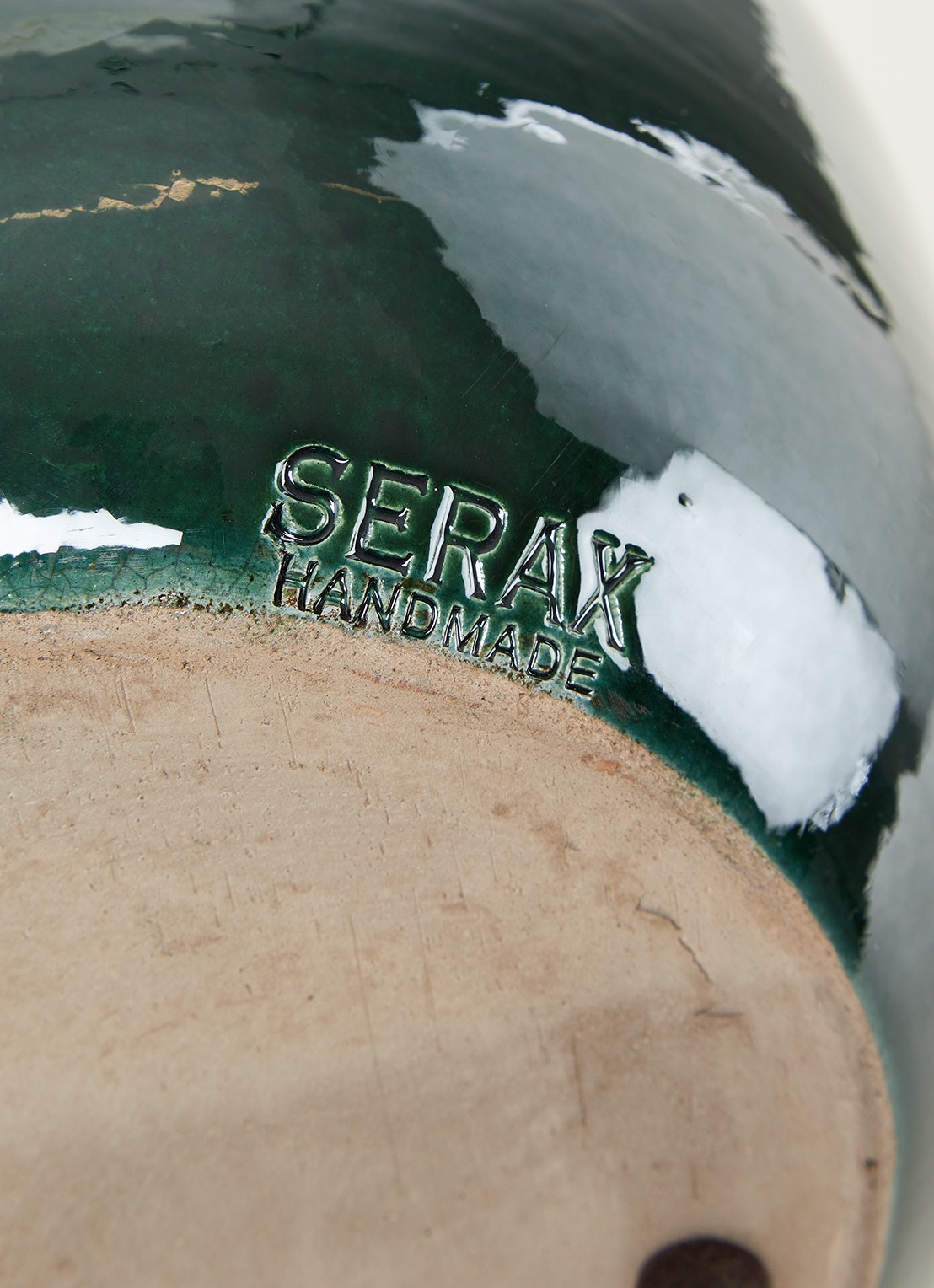 Serax Sierpot M van keramiek voor binnen Ø23 cm - detail donkergroen