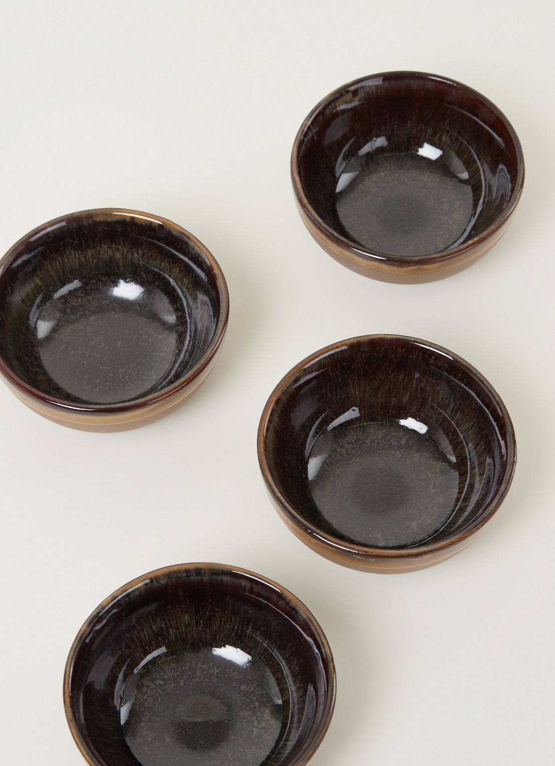 Serax Surface dipschaal 9 cm set van 4 - detail antraciet