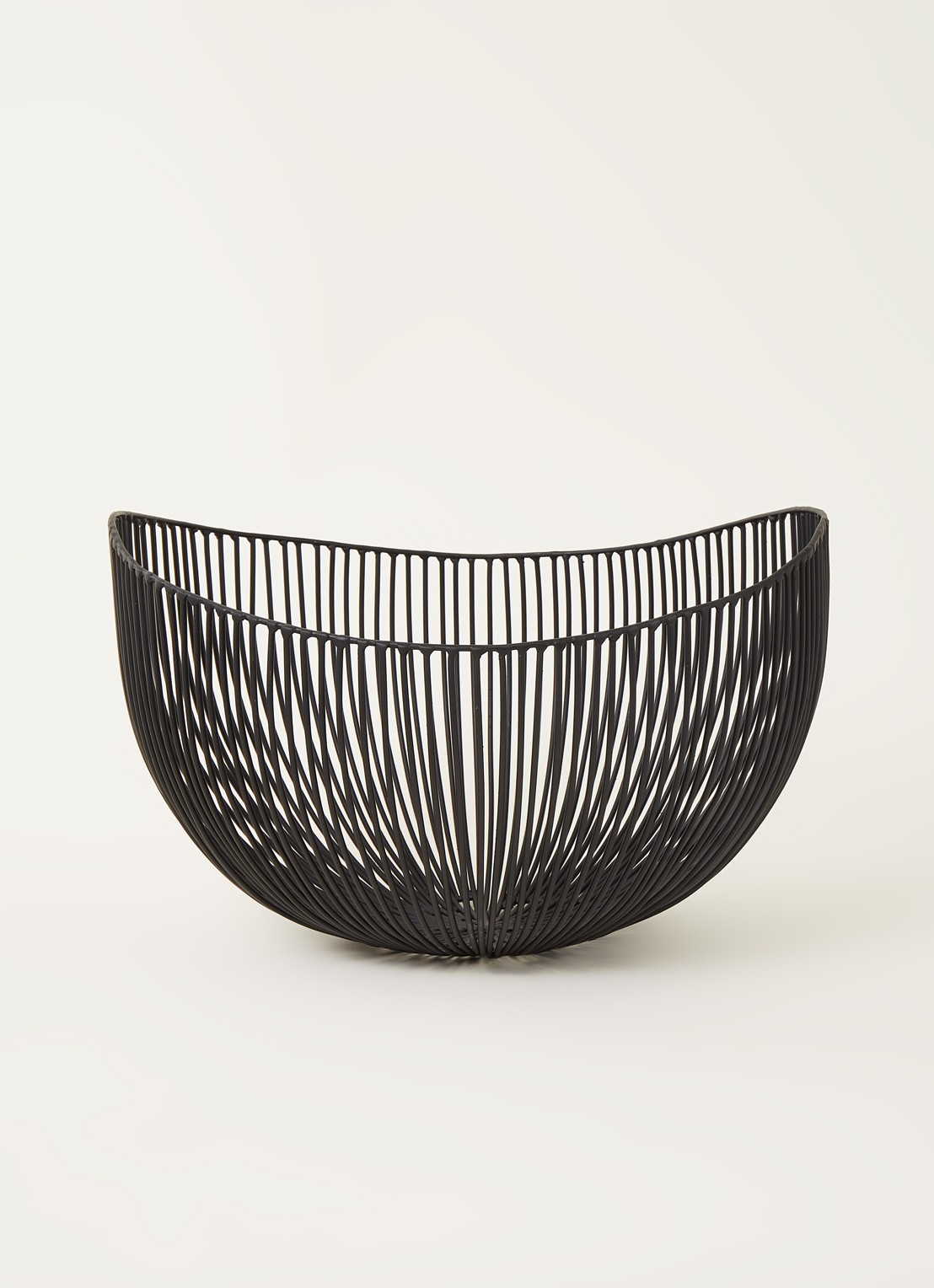 Serax Tale mand 33 x 30 cm - voorkant 2 zwart