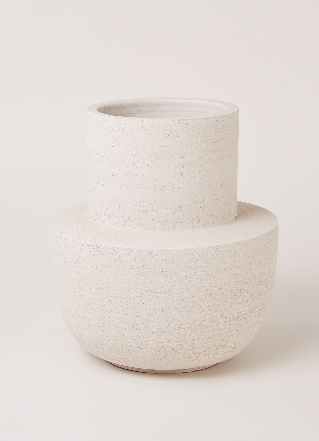 Serax Volumes vaas 30 cm - voorkant 2 beige