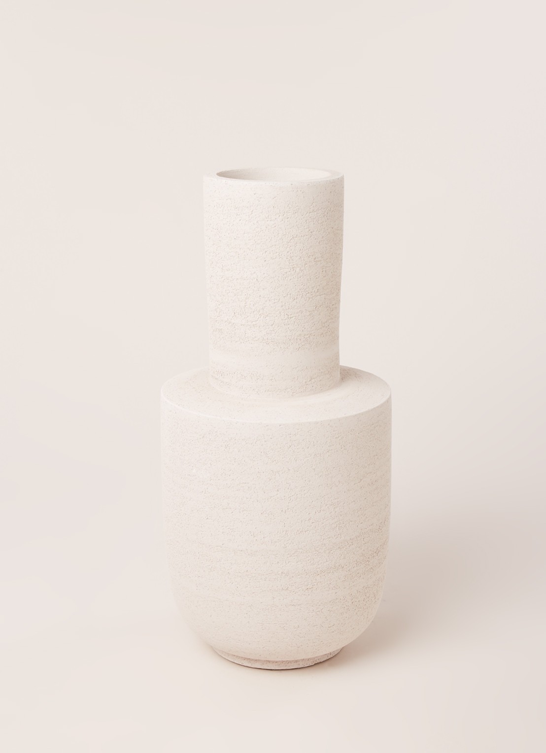 Serax Volumes vaas 37 cm - voorkant 2 beige