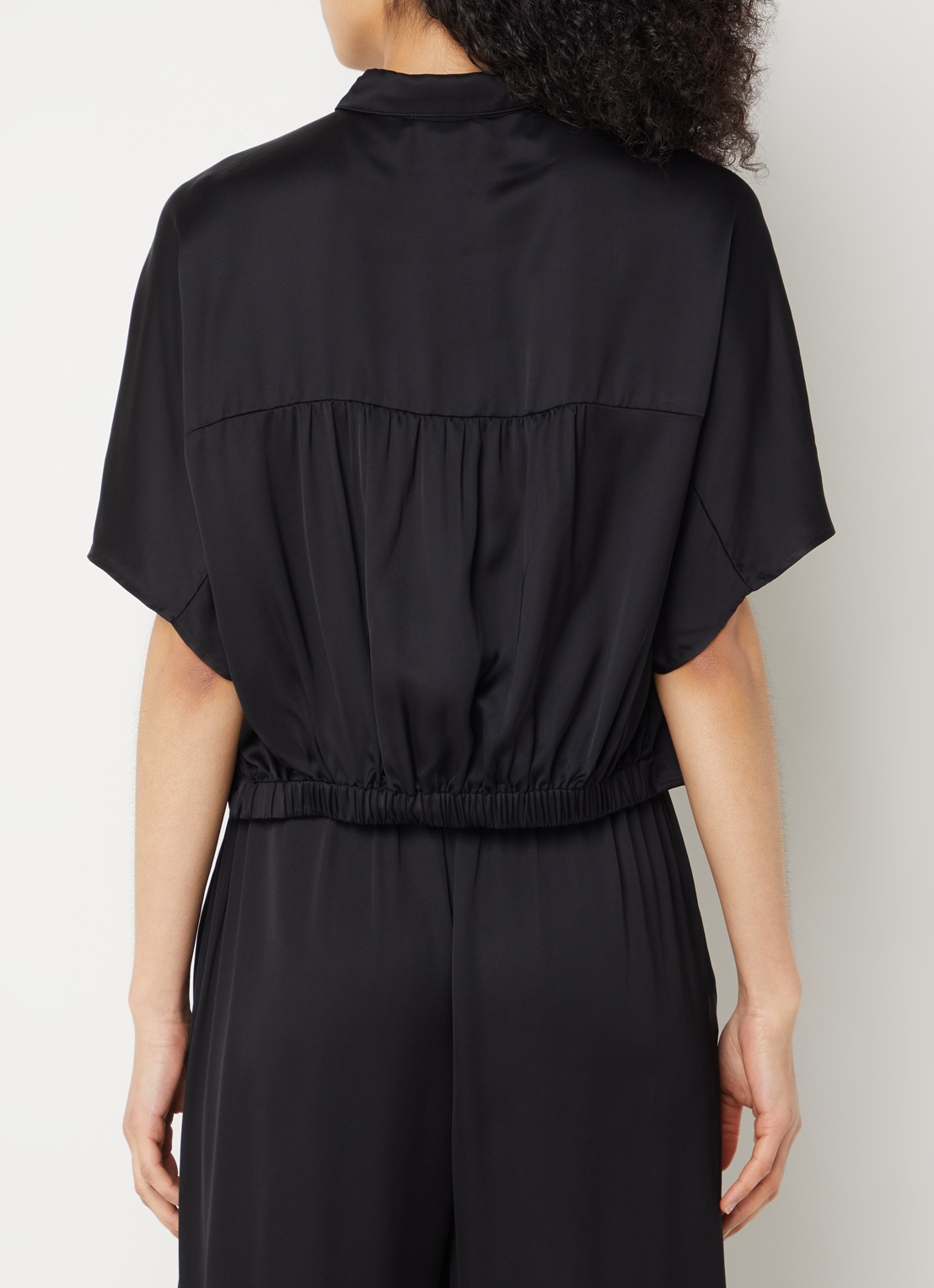 Sessùn Alfassa crop top van satijn met gestrikt detail - achterkant zwart