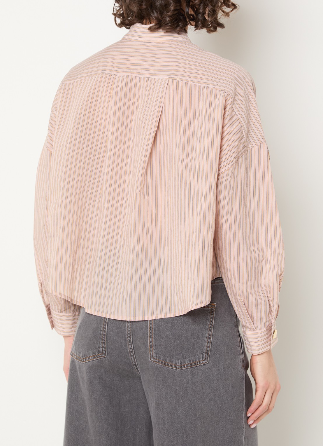 Sessùn Balanca blouse met streepprint en klepzakken - achterkant 3 zalmroze