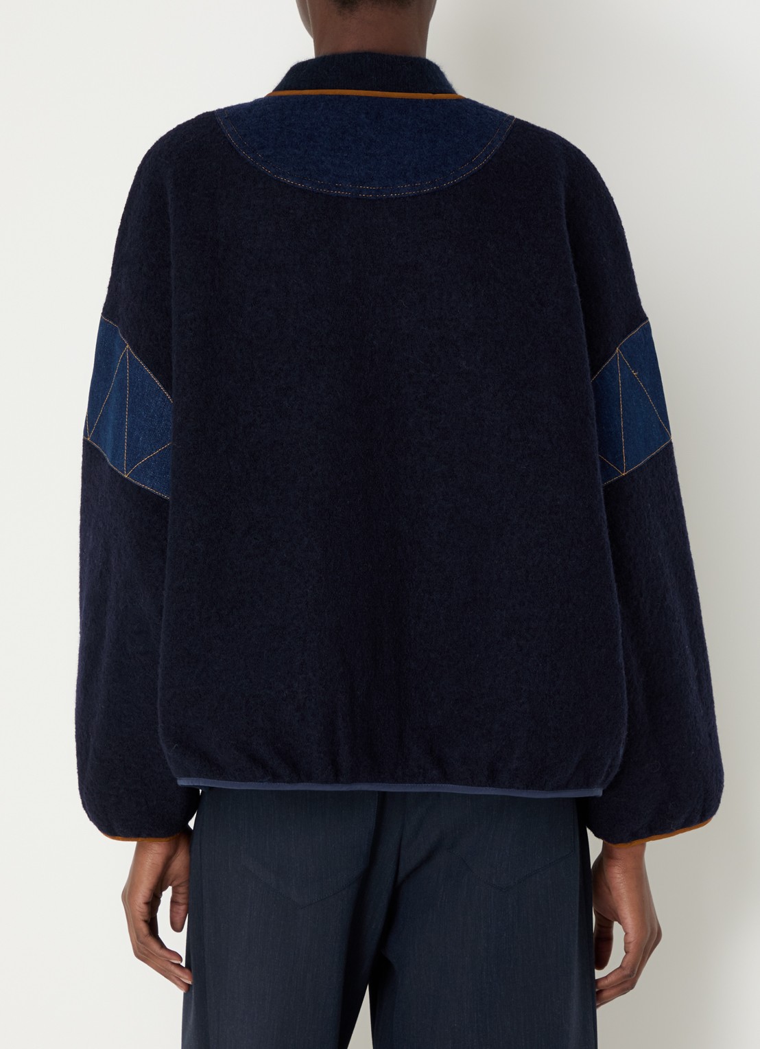 Sessùn Cold Night jack van wol met klepzakken - achterkant 2 donkerblauw