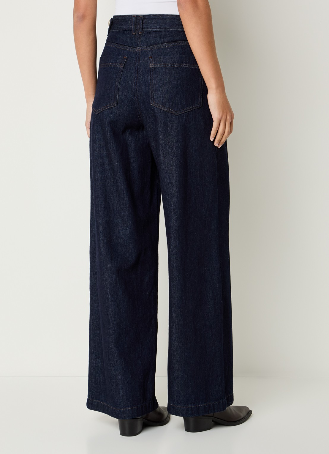 Sessùn Dievo high waist loose fit jeans met plooidetail - achterkant 3 indigo