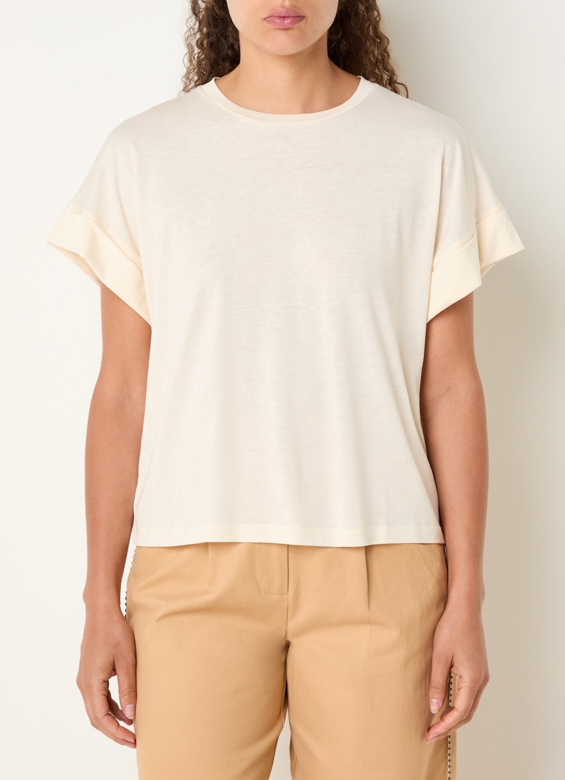 Sessùn Dimentica T-shirt met vlindermouw - detail gebroken wit
