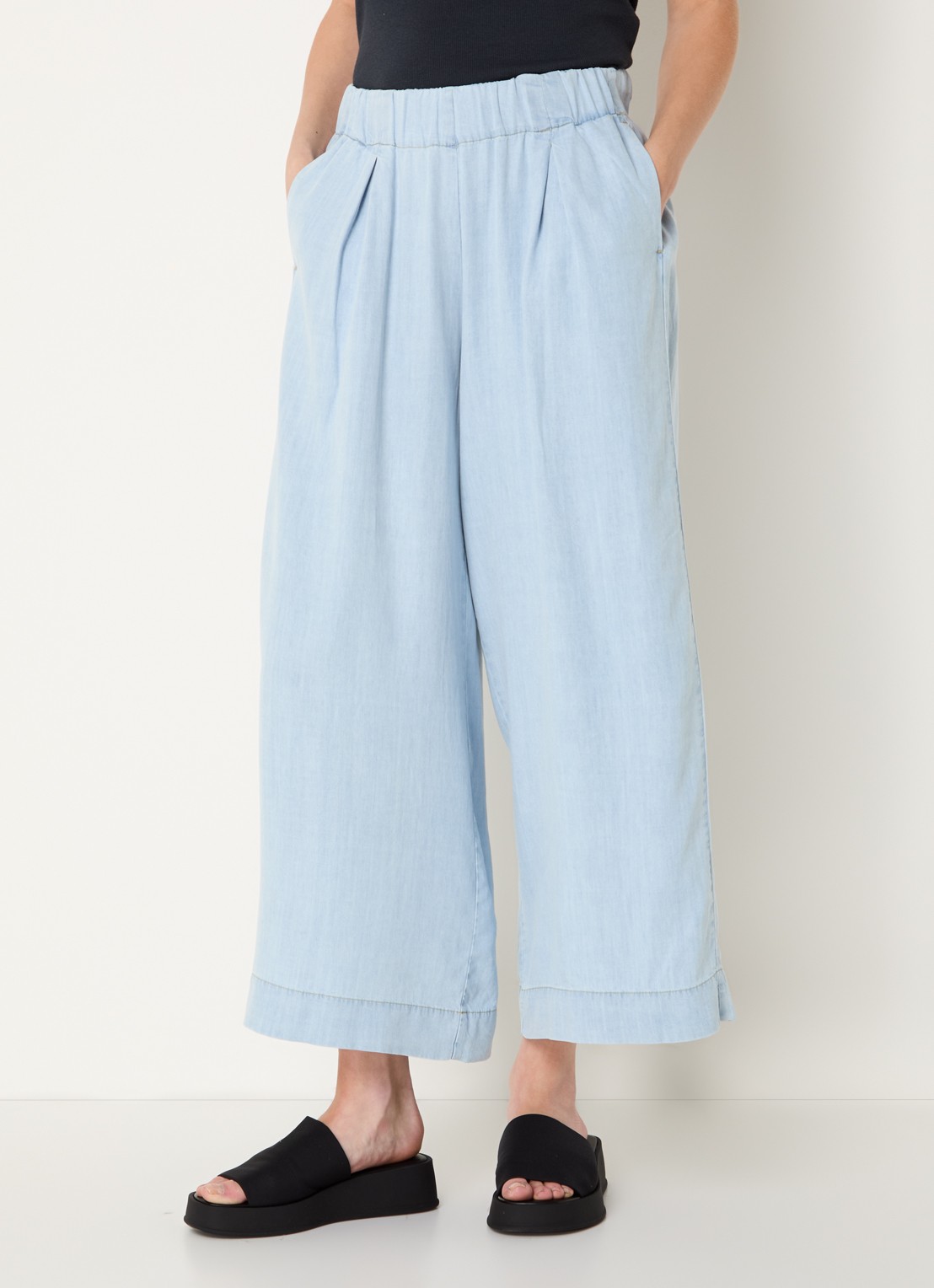 Sessùn Islanim high waist cropped broek van chambray - detail 3 lichtblauw