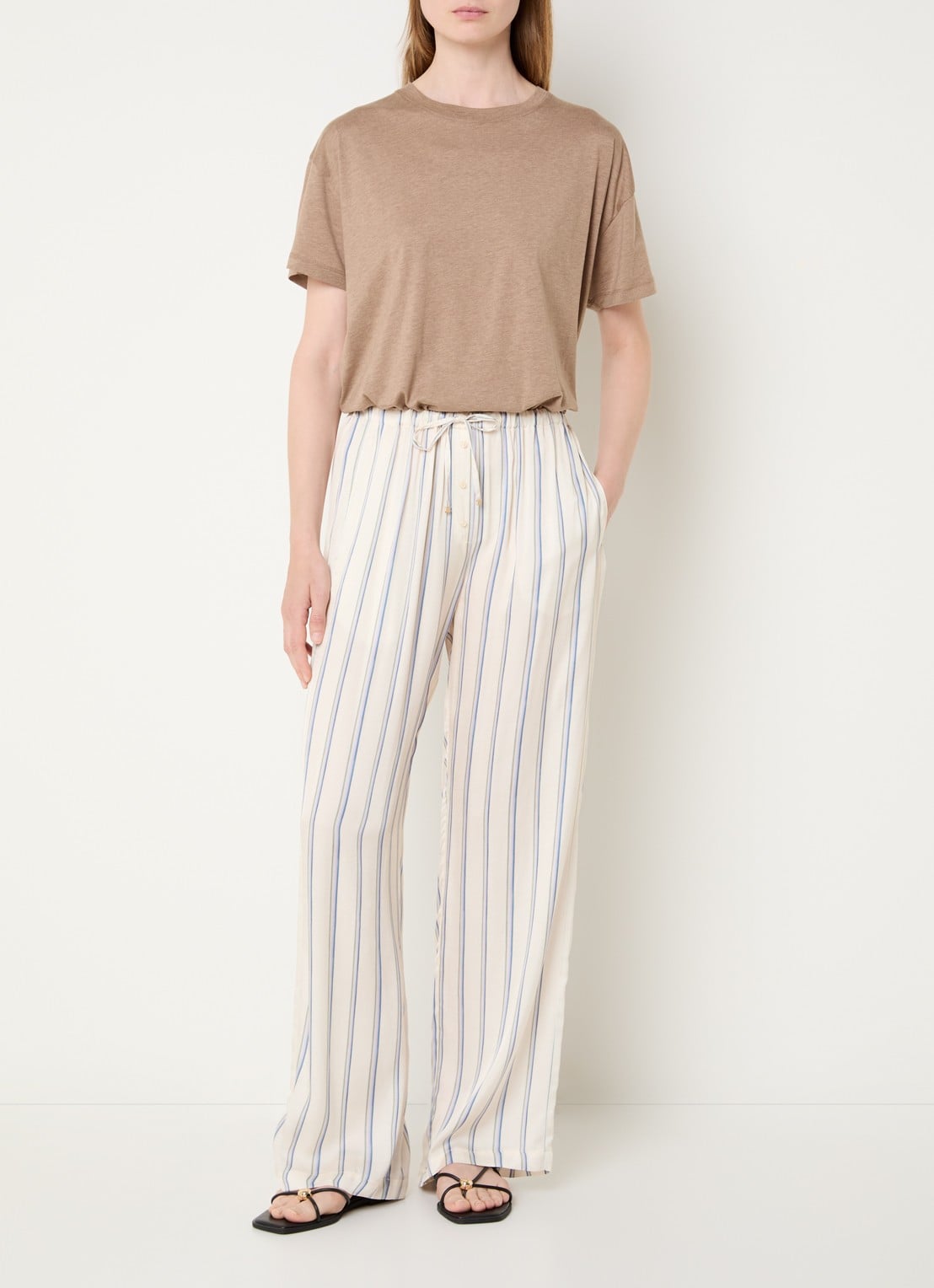 Sessùn Piuma high waist straight fit broek met steekszakken - voorkant 2 gebroken wit