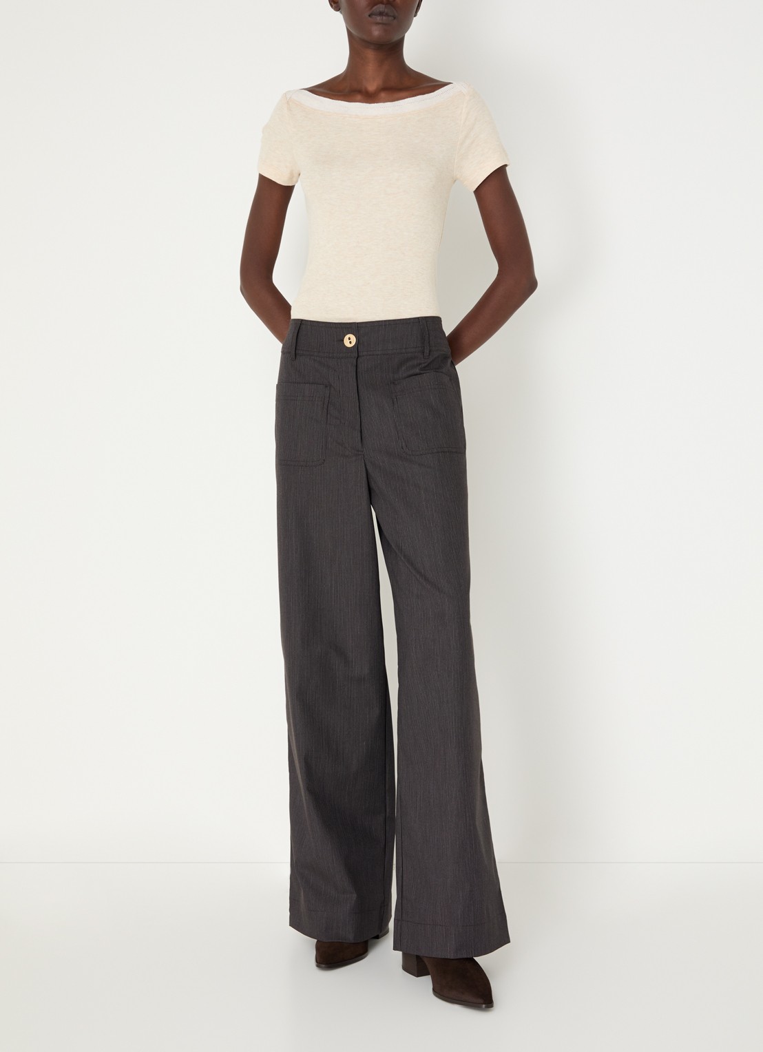 Sessùn Romuald T-shirt in wolblend met boothals - voorkant 2 beige