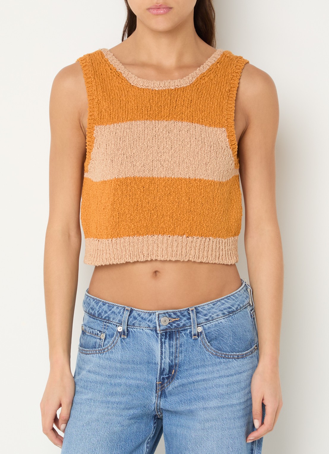 Sessùn Saolo grofgebreide crop top met streepprint - detail 3 okergeel