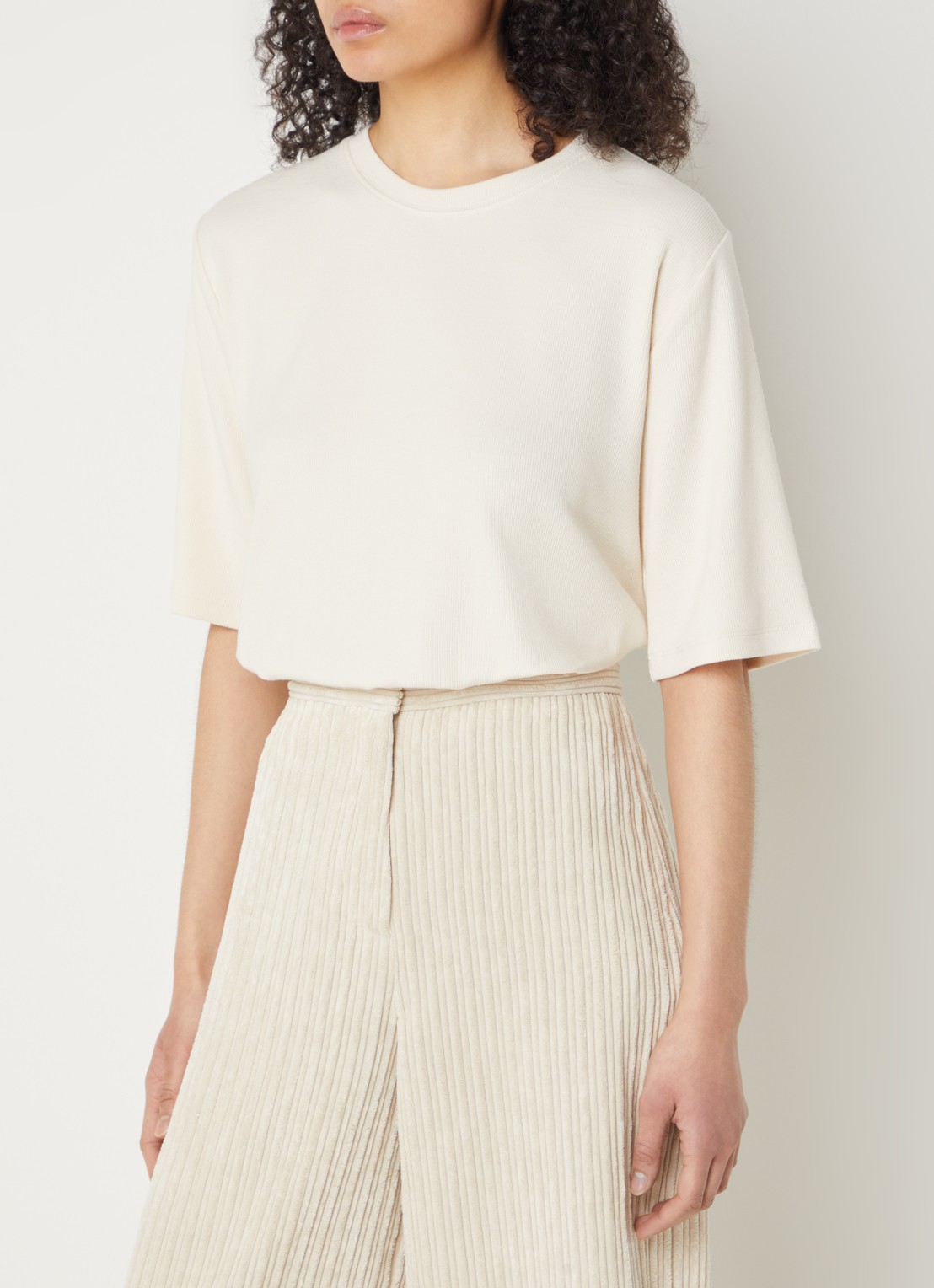Sessùn Serge T-shirt met ribstructuur - detail 4 beige